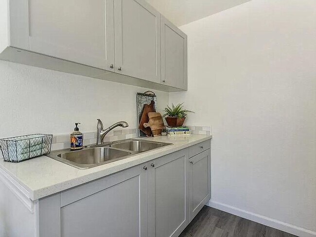 1309 F St in Davis, CA - Building Photo - Building Photo