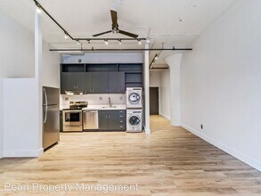 1314 NW Irving St-Unit -#213 in Portland, OR - Foto de edificio - Building Photo