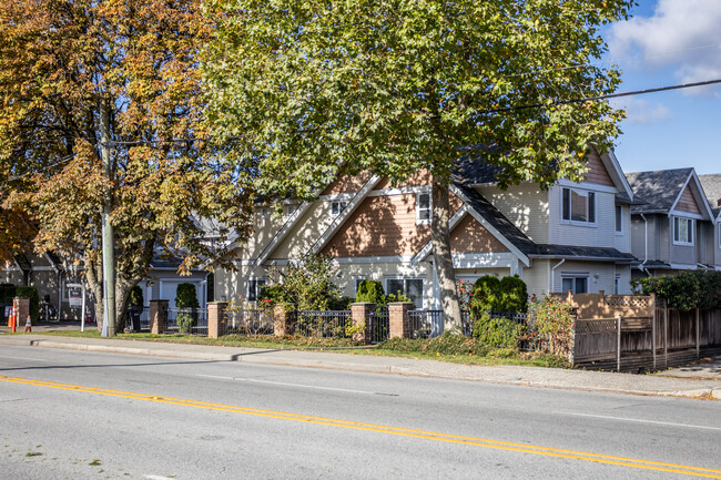 Cambie Gardens in Richmond, BC - Building Photo - Building Photo