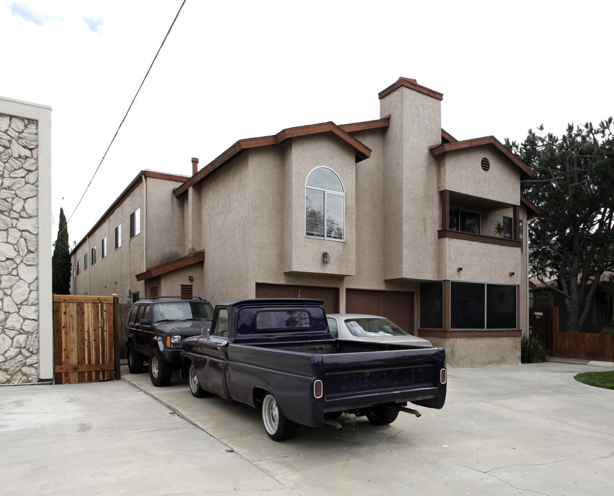 4745 W Mountain View Dr in San Diego, CA - Building Photo