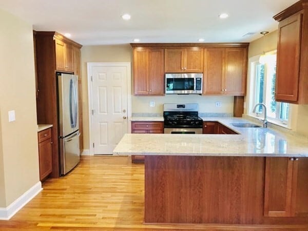 394 Weld St in Boston, MA - Building Photo - Building Photo