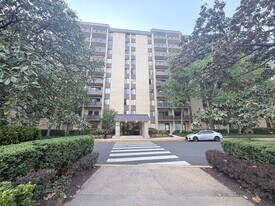 3100 S Manchester St, Unit 603 in Falls Church, VA - Building Photo