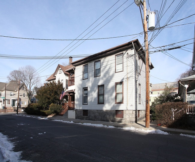 54 Central Ave in Waterbury, CT - Foto de edificio - Building Photo