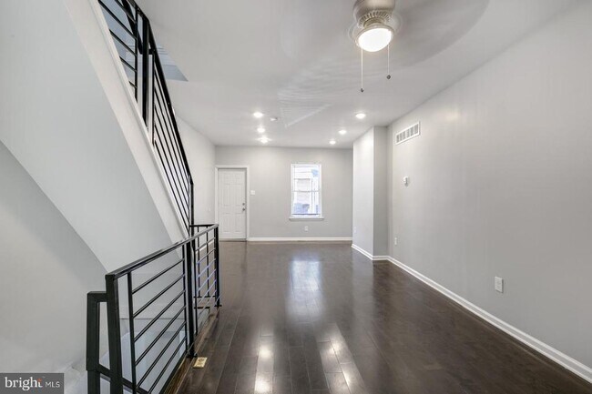 1921 S Norwood St in Philadelphia, PA - Building Photo - Building Photo