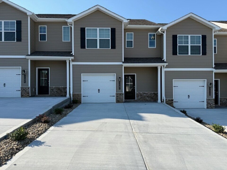 3482 Tyee Xing Wy in Sevierville, TN - Building Photo