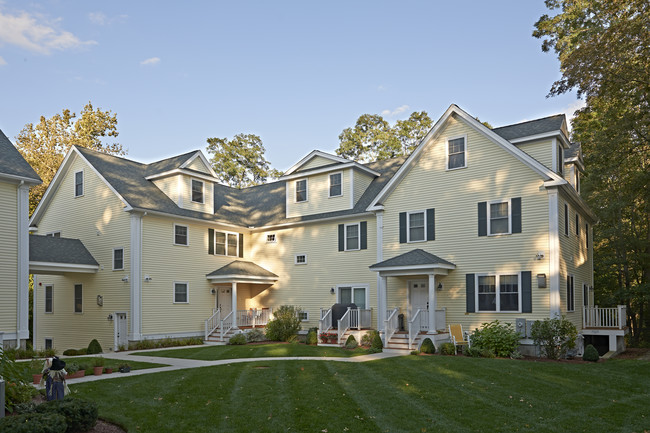 The Residences at Piety Corner in Waltham, MA - Foto de edificio - Building Photo
