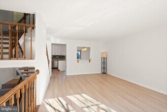 7829 Mt Woodley Pl in Alexandria, VA - Building Photo - Building Photo