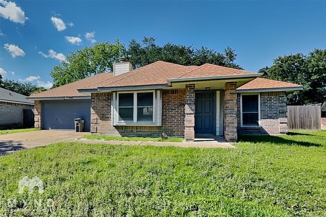 10002 Green Valley Ln