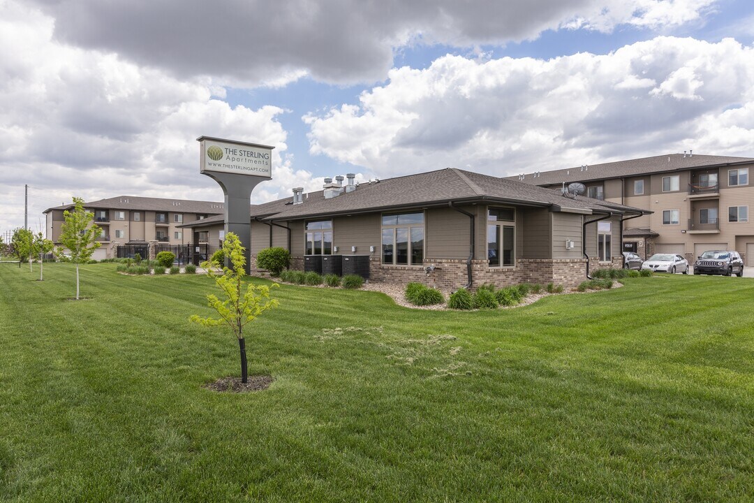 The Sterling Apartments at Grand Island in Grand Island, NE - Building Photo