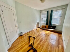 1874 Commonwealth Ave in Boston, MA - Building Photo - Building Photo