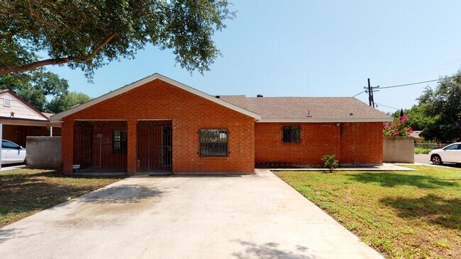 property at 1901 Gustavus St