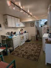 452 W Belden Ave, Unit G in Chicago, IL - Foto de edificio - Building Photo