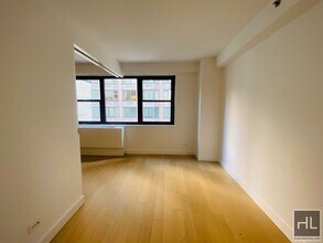 East 39th Street in New York, NY - Building Photo - Building Photo