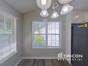 205 Buffington Dr in Union City, GA - Building Photo - Building Photo