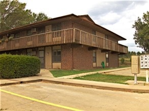 Walnut Grove Apartments in Tarkio, MO - Building Photo - Building Photo