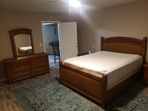 4385 Pine Lake Rd, Unit 3 in Bonita Springs, FL - Building Photo - Building Photo