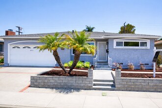 4951 Art St in San Diego, CA - Building Photo - Building Photo