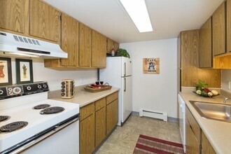 Eagle Ridge in Colorado Springs, CO - Foto de edificio - Building Photo