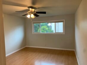 11827 Ferris Rd, Unit I in El Monte, CA - Building Photo - Building Photo