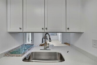 5242 Opal Ln in New Port Richey, FL - Building Photo - Building Photo