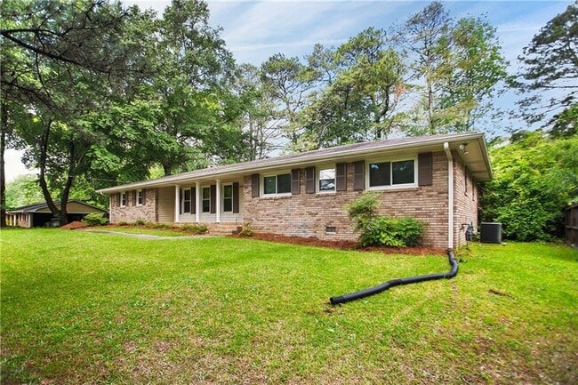 2729 Lanier Dr in Snellville, GA - Building Photo - Building Photo