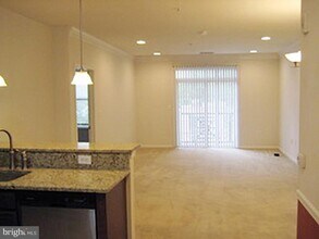 350 W Elm St, Unit 3307 in Conshohocken, PA - Building Photo - Building Photo