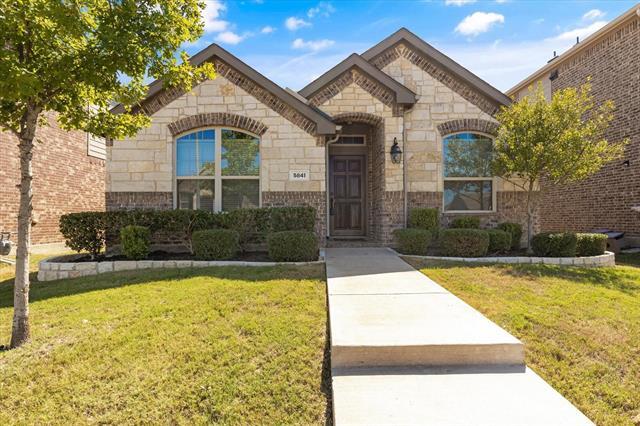 5841 Fir Tree Ln in Fort Worth, TX - Foto de edificio