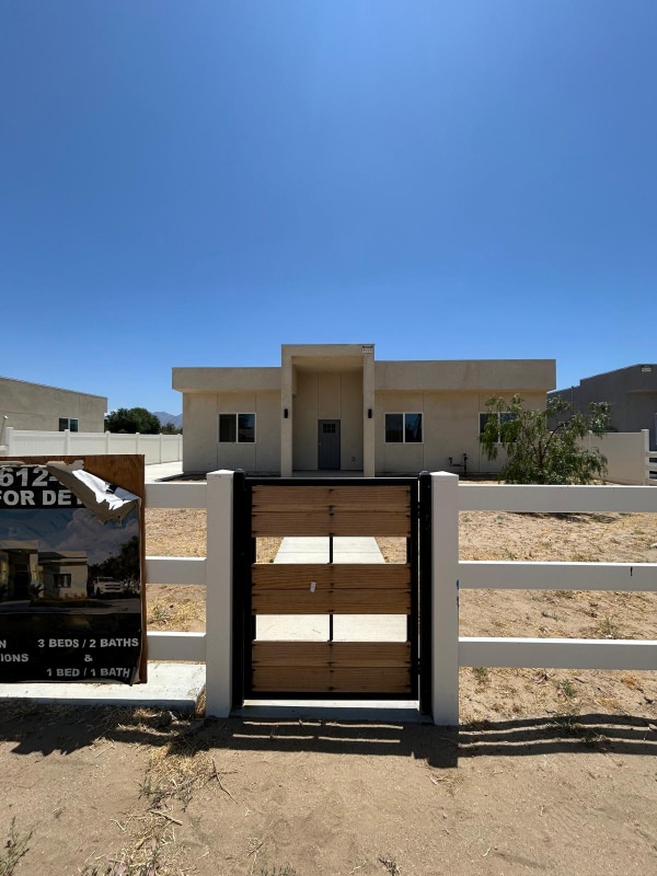 property at 9220 E Ave T 6