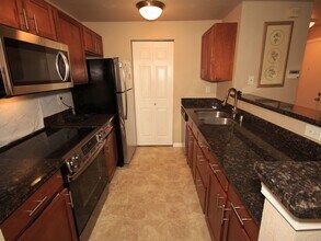 3715 S 182nd St in Seatac, WA - Building Photo - Building Photo