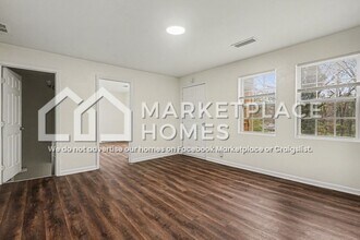 5799 Redan Rd in Stone Mountain, GA - Building Photo - Building Photo