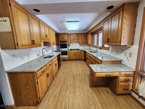 23405 Ranch Rd in Beachwood, OH - Building Photo - Building Photo