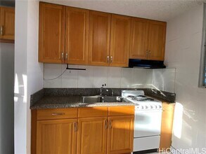 1914 University Ave in Honolulu, HI - Building Photo - Building Photo