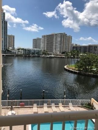 121 Golden Isles Dr-Unit -307 in Hallandale Beach, FL - Building Photo