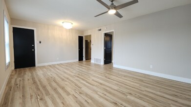 10844 Big Bend Rd in St. Louis, MO - Building Photo - Building Photo