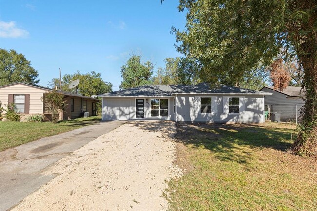 5231 Cosby St in Houston, TX - Foto de edificio - Building Photo