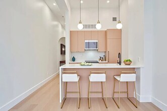 19 St Marks Pl in New York, NY - Foto de edificio - Building Photo