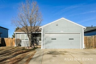 1679 Ensenada Way in Aurora, CO - Building Photo