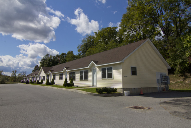 3682 Pleasant Ridge Rd in Wingdale, NY - Foto de edificio - Building Photo