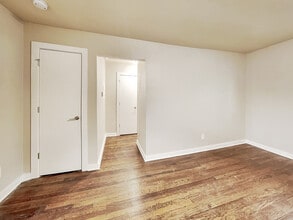 880 N Highland Ave NE in Atlanta, GA - Building Photo - Building Photo