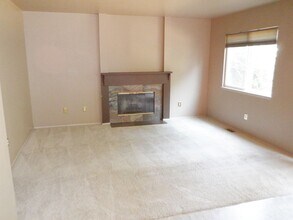 5610 Mt Baker St SE in Lacey, WA - Building Photo - Building Photo