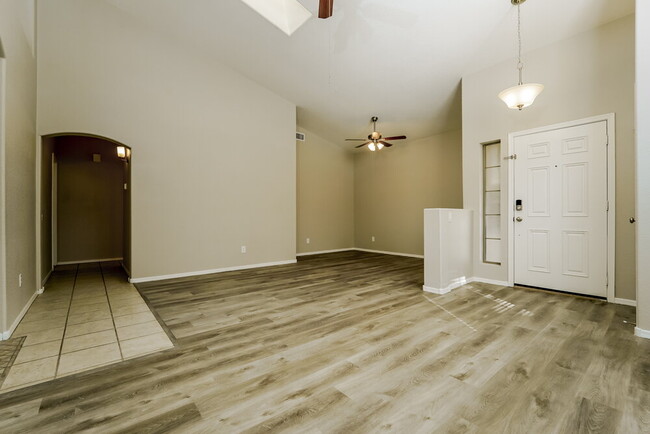 9781 Holden Pl in Tucson, AZ - Building Photo - Building Photo