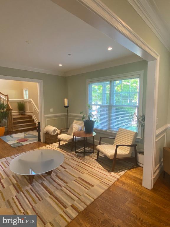 5801 Johnson Ct in Bethesda, MD - Building Photo - Building Photo