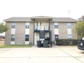 1709 Cedarhill Dr in Killeen, TX - Building Photo