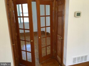 2477 W Cold Spring Ln in Baltimore, MD - Building Photo - Building Photo
