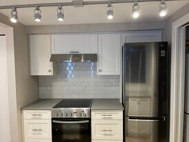 973 W 7th Ave in Vancouver, BC - Building Photo