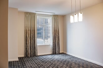 Broadway Plaza - Mayo Clinic in Rochester, MN - Foto de edificio - Building Photo