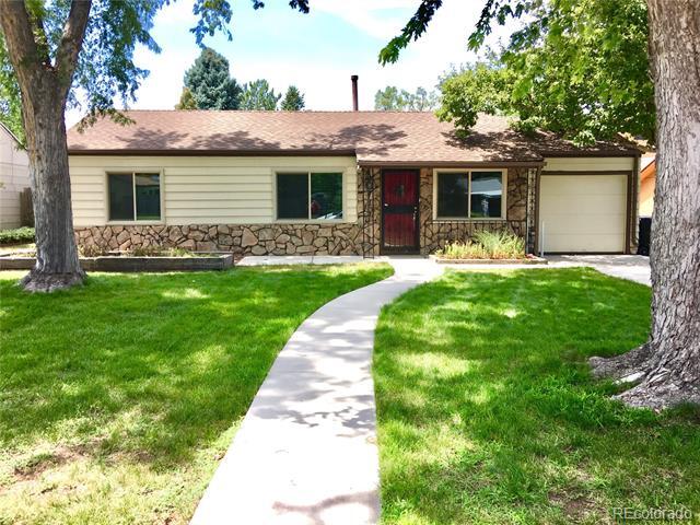 property at 2881 S Dahlia St