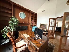 23170 Inverness Ct in Novi, MI - Foto de edificio - Building Photo