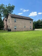 5390 Paige St in Baton Rouge, LA - Building Photo - Building Photo