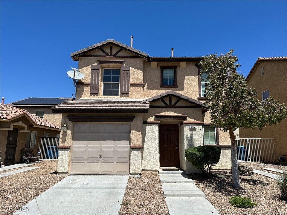 464 Columbia Pike Ave in Las Vegas, NV - Building Photo